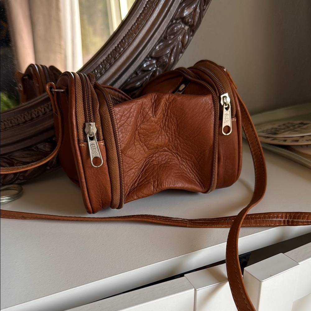 Chic Brown Mini Dome Bag with Crossbody Strap from Peru 🇵🇪